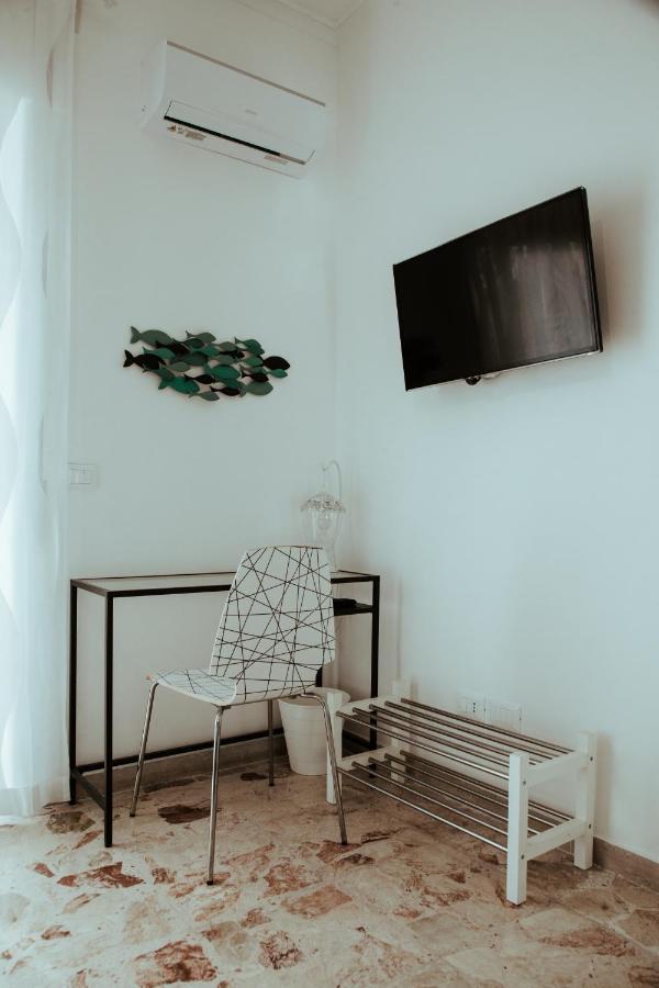 Sostanza - Rooms In Katanya Dış mekan fotoğraf
