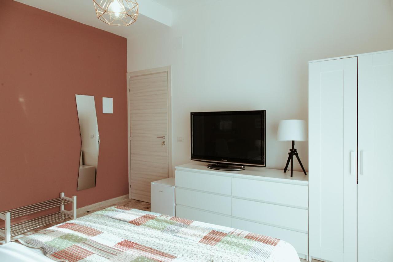 Sostanza - Rooms In Katanya Dış mekan fotoğraf