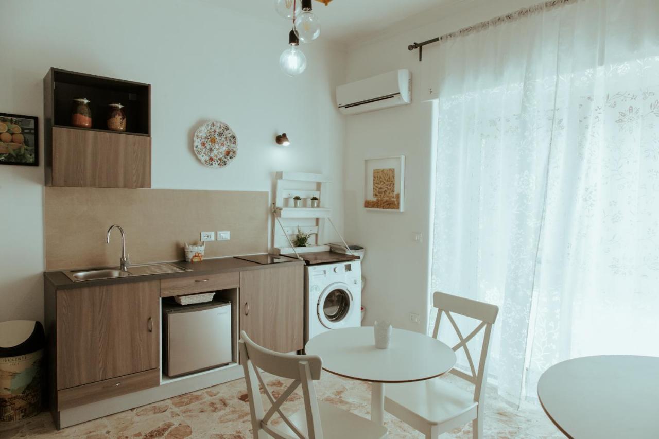 Sostanza - Rooms In Katanya Dış mekan fotoğraf